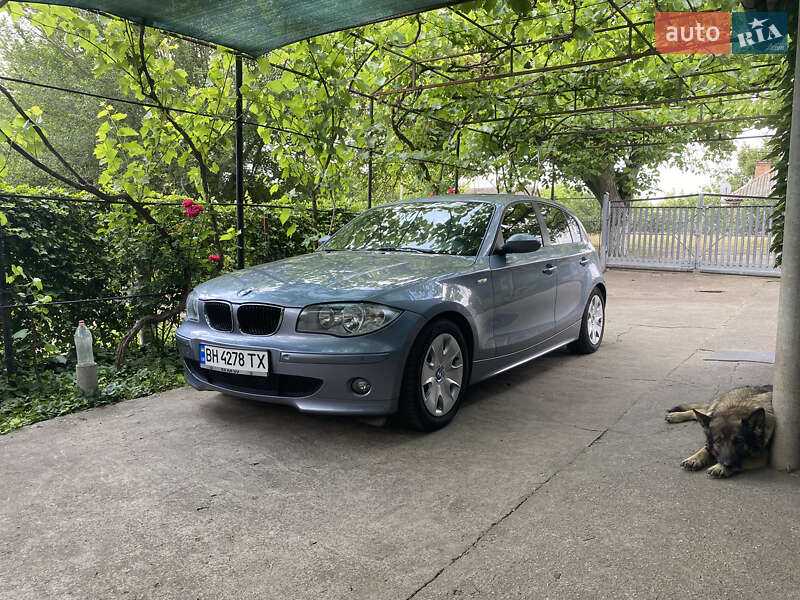 Хэтчбек BMW 1 Series 2006 в Одессе