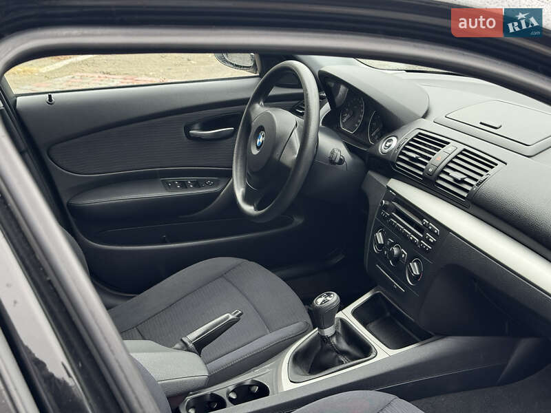 Хэтчбек BMW 1 Series 2009 в Виннице фото 2 Хэтчбек BMW 1 Series 2009 в Виннице