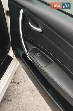 Хэтчбек BMW 1 Series 2008 в 