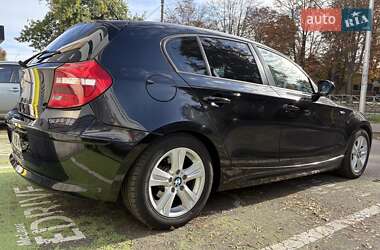 Хэтчбек BMW 1 Series 2011 в 
