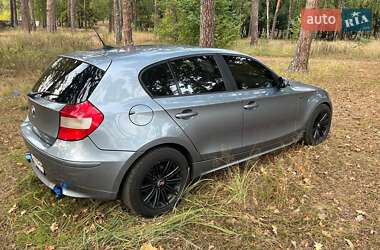 Хэтчбек BMW 1 Series 2004 в  фото 2 Хэтчбек BMW 1 Series 2004 в