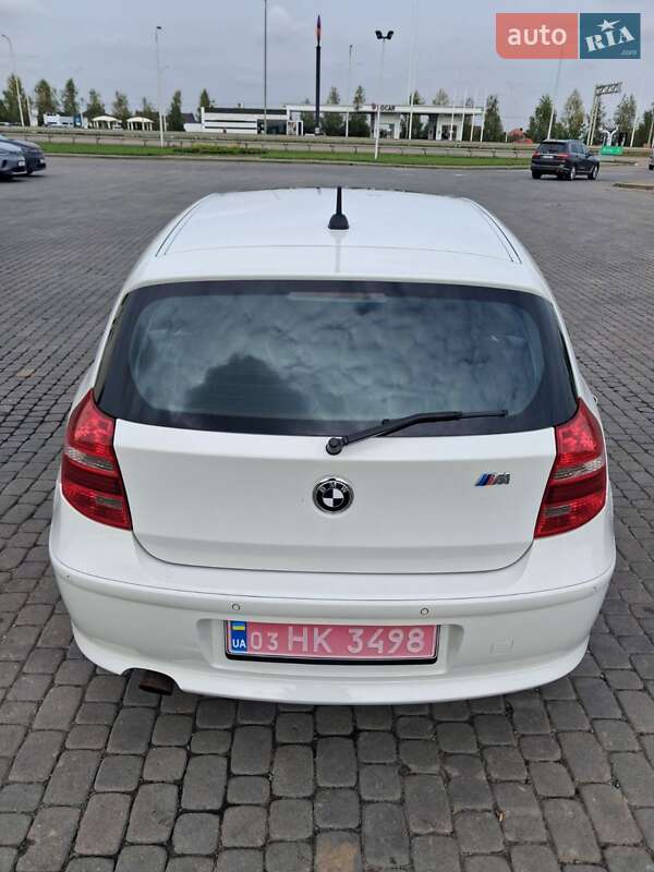 Хэтчбек BMW 1 Series 2010 в Ровно