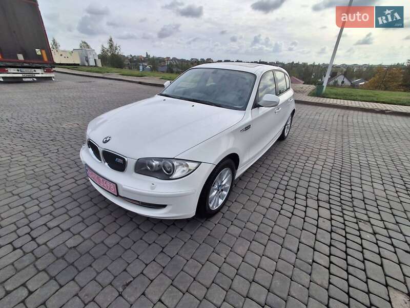 Хэтчбек BMW 1 Series 2010 в Ровно