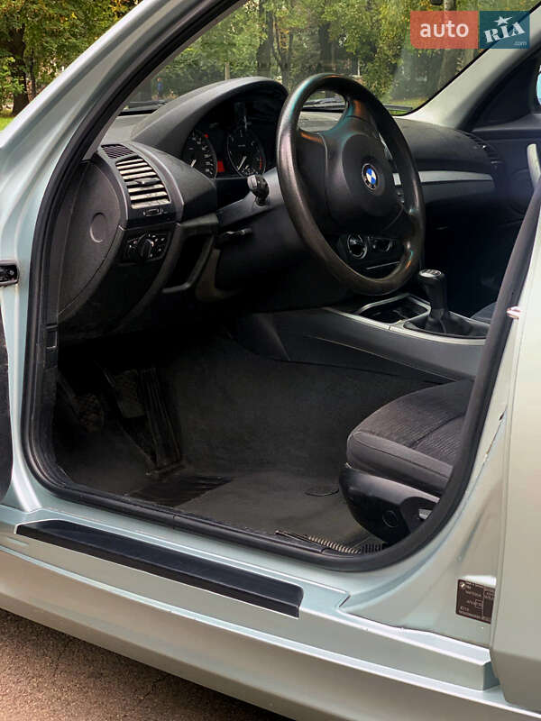 Хетчбек BMW 1 Series 2007 в Рівному фото 3 Хетчбек BMW 1 Series 2007 в Рівному