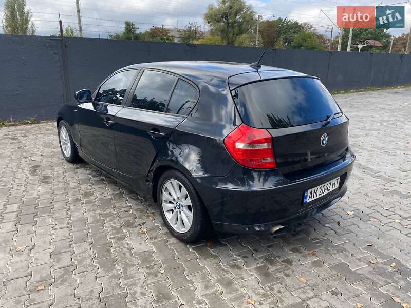 Хэтчбек BMW 1 Series 2010 в Киеве фото 8 Хэтчбек BMW 1 Series 2010 в Киеве