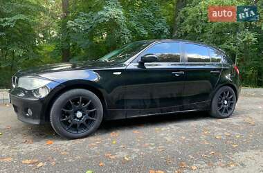 Хэтчбек BMW 1 Series 2005 в Винниках
