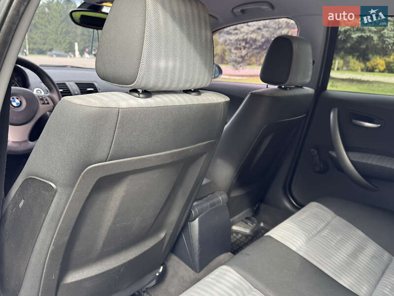 Хетчбек BMW 1 Series 2006 в Рівному фото 44 Хетчбек BMW 1 Series 2006 в Рівному