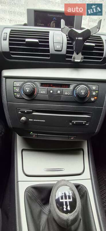 Хэтчбек BMW 1 Series 2006 в Львове