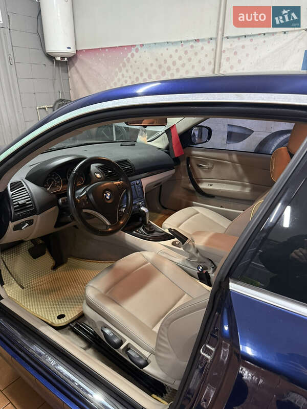 Купе BMW 1 Series 2011 в Киеве фото 29 Купе BMW 1 Series 2011 в Киеве