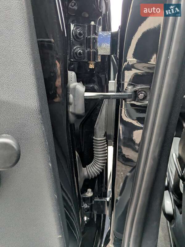 Хэтчбек BMW 1 Series 2006 в Житомире фото 34 Хэтчбек BMW 1 Series 2006 в Житомире