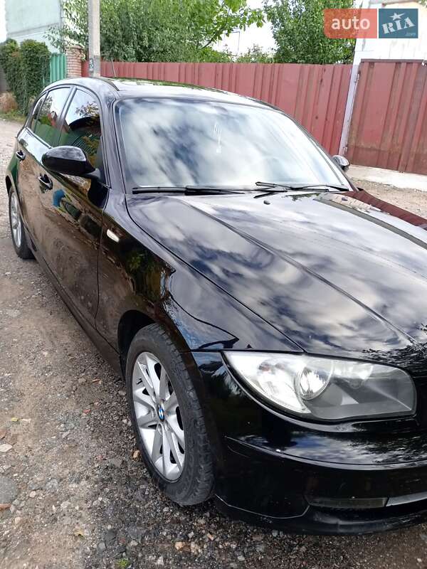 Хетчбек BMW 1 Series 2009 в Чорноморську
