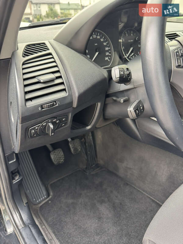 Хэтчбек BMW 1 Series 2005 в Ровно