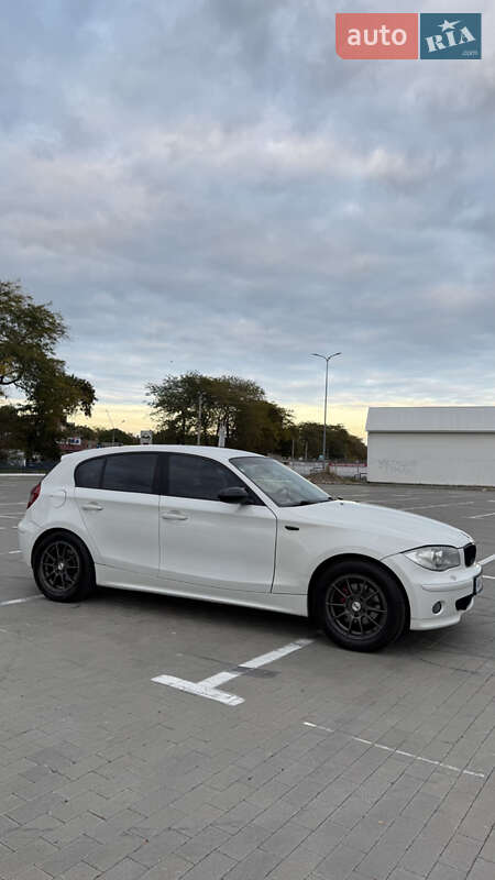 Хэтчбек BMW 1 Series 2006 в Одессе фото 11 Хэтчбек BMW 1 Series 2006 в Одессе