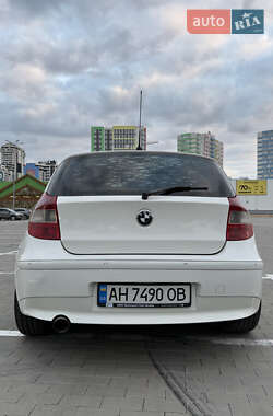 Хэтчбек BMW 1 Series 2006 в  фото 15 Хэтчбек BMW 1 Series 2006 в