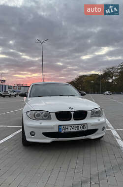 Хэтчбек BMW 1 Series 2006 в  фото 18 Хэтчбек BMW 1 Series 2006 в