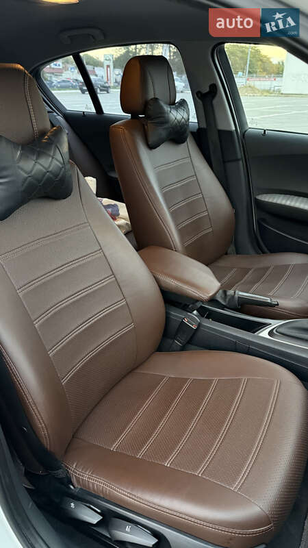 Хэтчбек BMW 1 Series 2006 в Одессе фото 28 Хэтчбек BMW 1 Series 2006 в Одессе