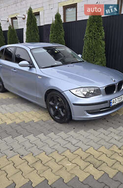 Хэтчбек BMW 1 Series 2009 в 