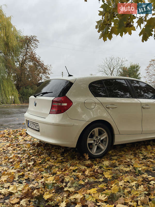 Хетчбек BMW 1 Series 2010 в Золотоноші фото 12 Хетчбек BMW 1 Series 2010 в Золотоноші