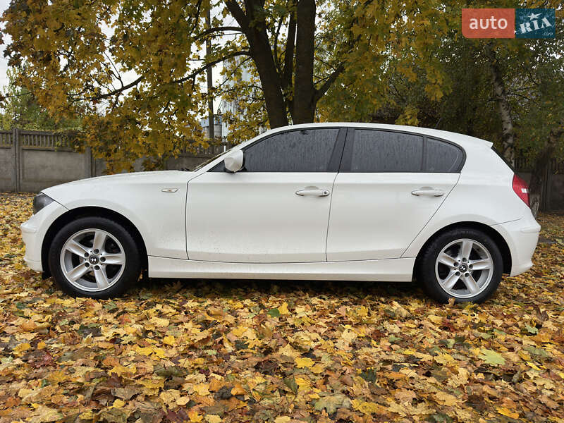 Хетчбек BMW 1 Series 2010 в Золотоноші фото Хетчбек BMW 1 Series 2010 в Золотоноші