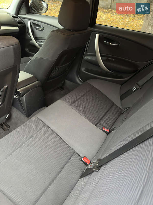 Хетчбек BMW 1 Series 2010 в Золотоноші фото 21 Хетчбек BMW 1 Series 2010 в Золотоноші