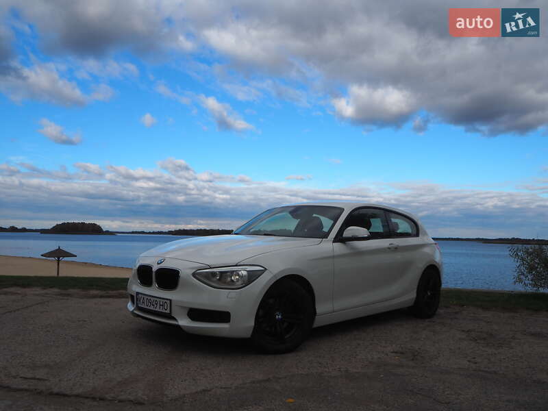 Хэтчбек BMW 1 Series 2013 в Киеве