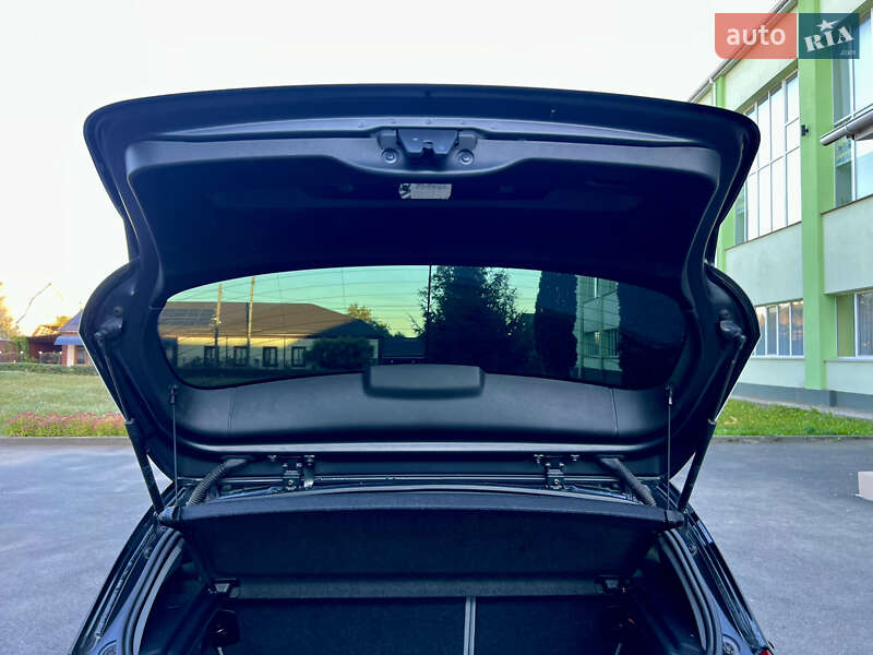 Хэтчбек BMW 1 Series 2010 в Тульчине фото 36 Хэтчбек BMW 1 Series 2010 в Тульчине