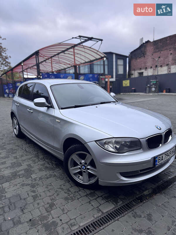 Хэтчбек BMW 1 Series 2010 в Днепре фото 3 Хэтчбек BMW 1 Series 2010 в Днепре