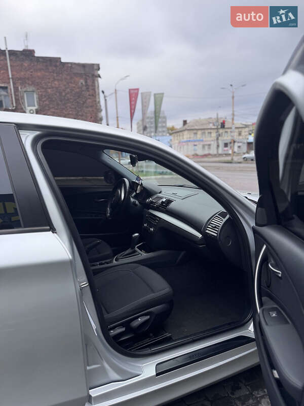 Хэтчбек BMW 1 Series 2010 в Днепре фото 10 Хэтчбек BMW 1 Series 2010 в Днепре