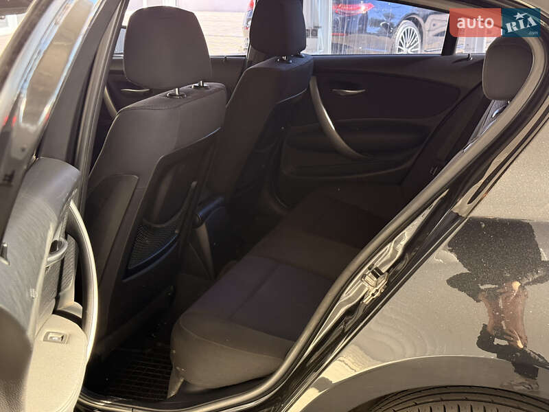 Хетчбек BMW 1 Series 2009 в Одесі фото 20 Хетчбек BMW 1 Series 2009 в Одесі