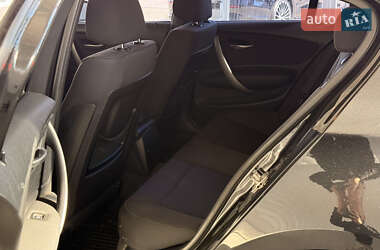 Хэтчбек BMW 1 Series 2009 в 