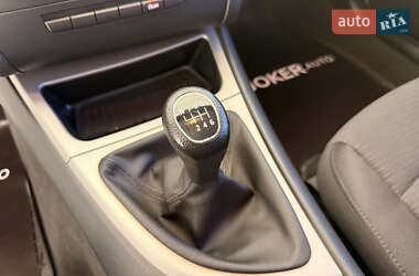 Хэтчбек BMW 1 Series 2009 в 