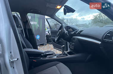 Хэтчбек BMW 1 Series 2005 в  фото 19 Хэтчбек BMW 1 Series 2005 в
