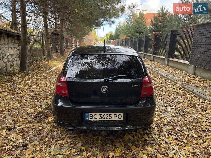 Хэтчбек BMW 1 Series 2007 в Львове фото 7 Хэтчбек BMW 1 Series 2007 в Львове