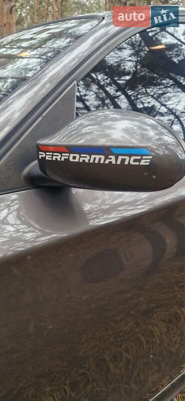 Хэтчбек BMW 1 Series 2005 в Вараше фото 17 Хэтчбек BMW 1 Series 2005 в Вараше