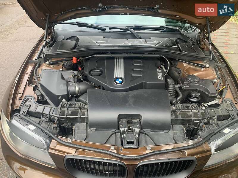 Хэтчбек BMW 1 Series 2010 в Киеве фото 4 Хэтчбек BMW 1 Series 2010 в Киеве