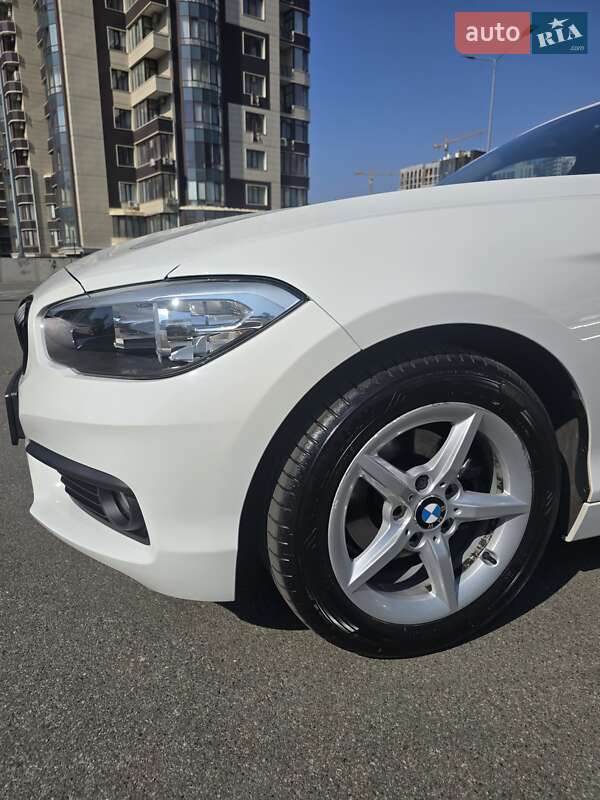 Хэтчбек BMW 1 Series 2017 в Киеве фото 3 Хэтчбек BMW 1 Series 2017 в Киеве