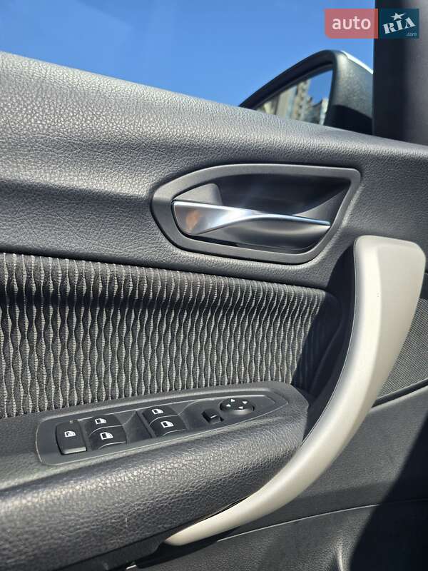 Хэтчбек BMW 1 Series 2017 в Киеве фото 12 Хэтчбек BMW 1 Series 2017 в Киеве