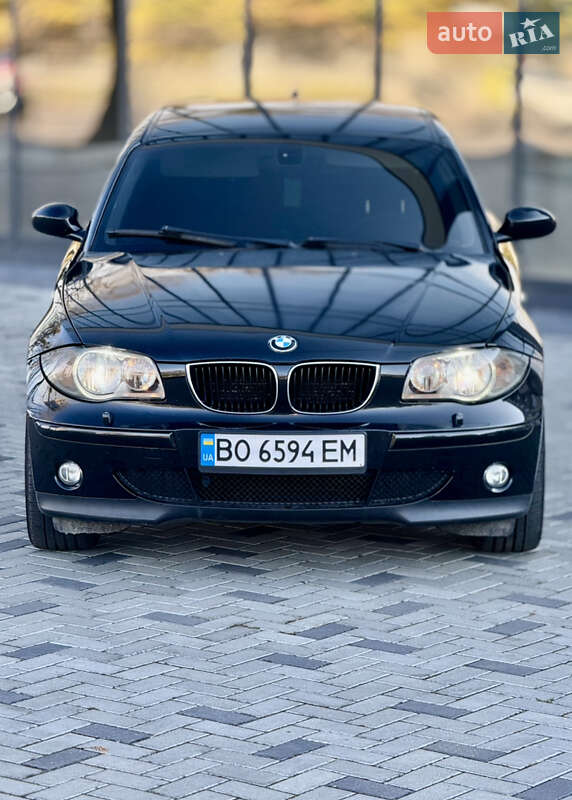Хэтчбек BMW 1 Series 2005 в Ровно