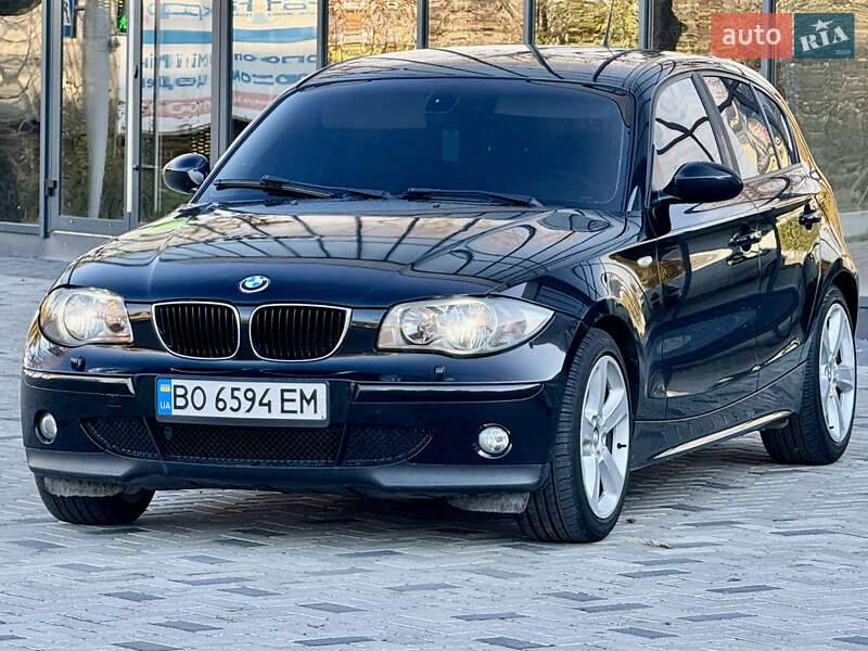 Хэтчбек BMW 1 Series 2005 в Ровно