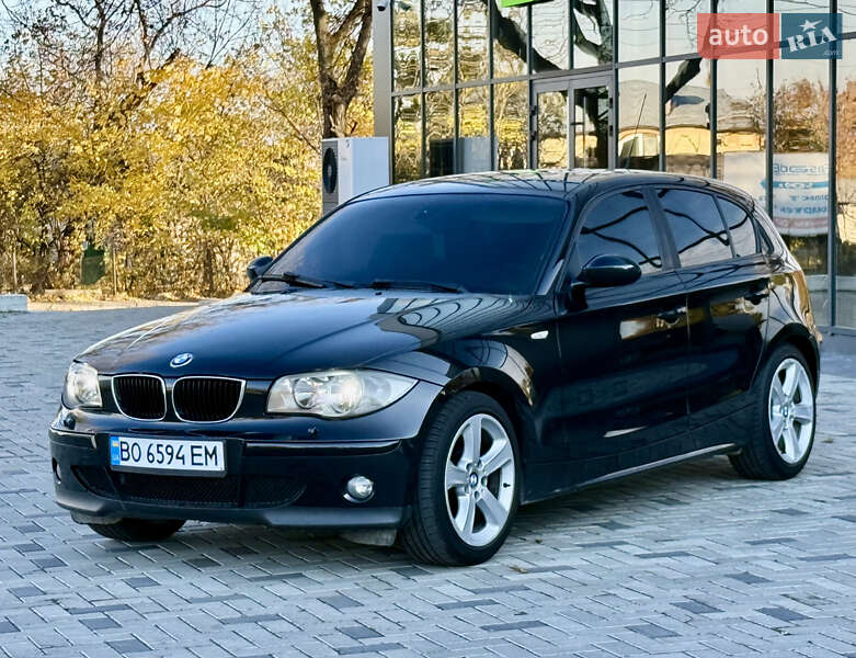 Хэтчбек BMW 1 Series 2005 в Ровно