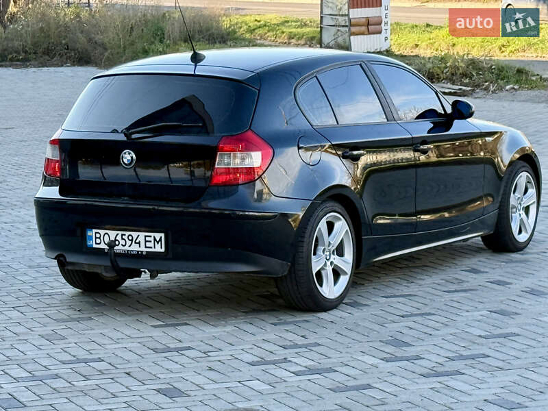 Хэтчбек BMW 1 Series 2005 в Ровно
