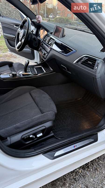 Хэтчбек BMW 1 Series 2017 в Тернополе фото 30 Хэтчбек BMW 1 Series 2017 в Тернополе