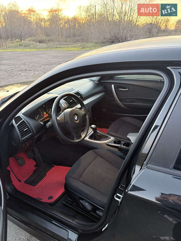 Хэтчбек BMW 1 Series 2007 в Киеве фото 14 Хэтчбек BMW 1 Series 2007 в Киеве