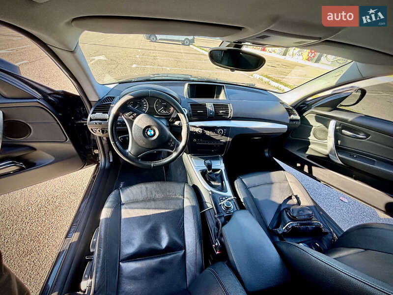 Купе BMW 1 Series 2011 в Киеве фото 6 Купе BMW 1 Series 2011 в Киеве