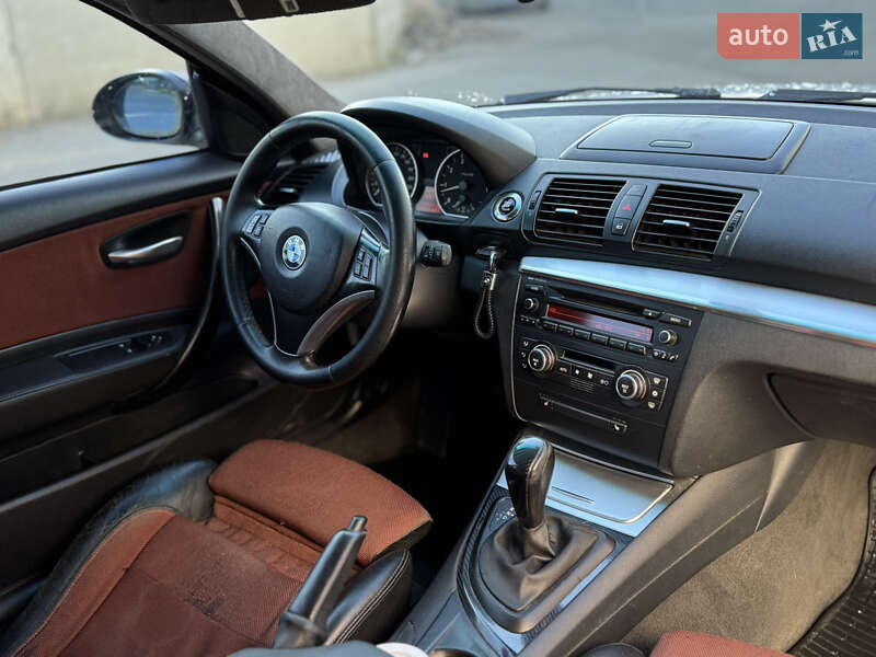 Хэтчбек BMW 1 Series 2008 в Киеве