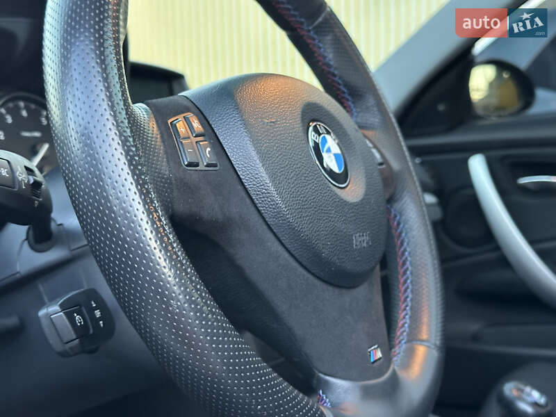 Купе BMW 1 Series 2009 в Киеве