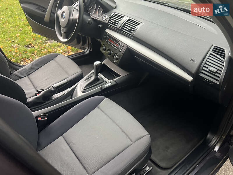 Хэтчбек BMW 1 Series 2006 в Хмельницком фото 32 Хэтчбек BMW 1 Series 2006 в Хмельницком
