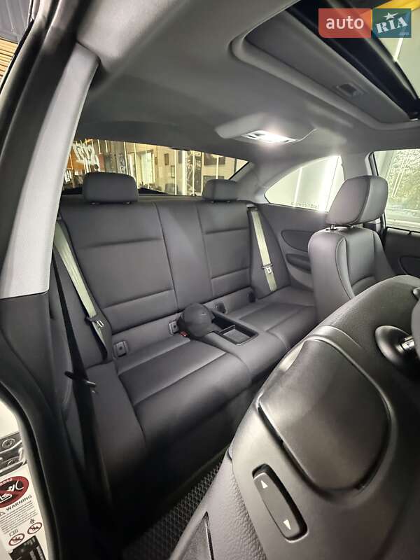 Купе BMW 1 Series 2012 в Киеве