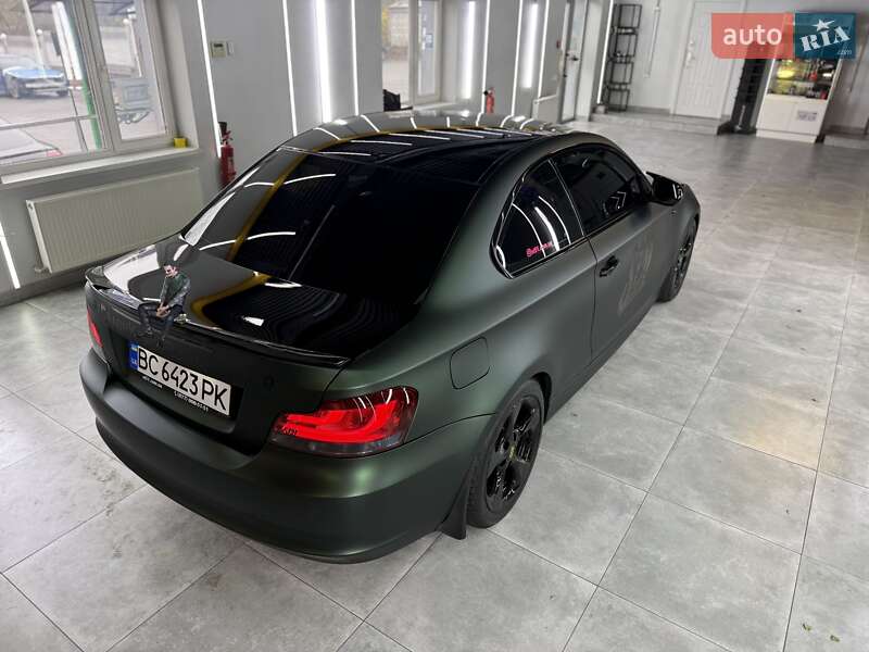 Купе BMW 1 Series 2012 в Киеве