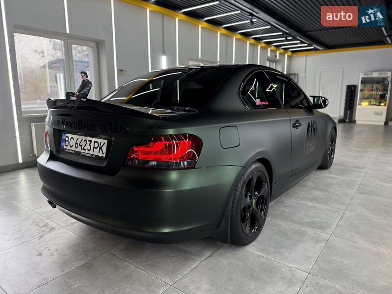 Купе BMW 1 Series 2012 в Киеве